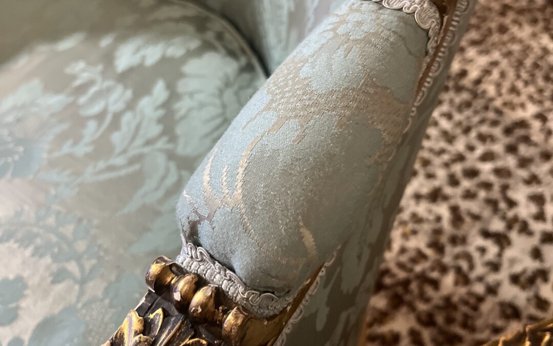 The Enduring Discipline of Louis XVI French Antiques