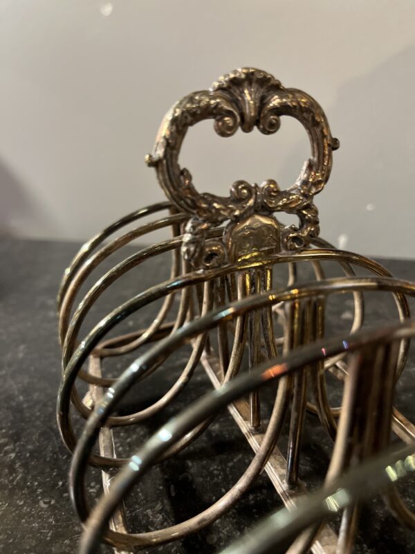 Circa 1820 Georgian Old English Sheffield Silver Plate Crested Toast Rack - Image 5